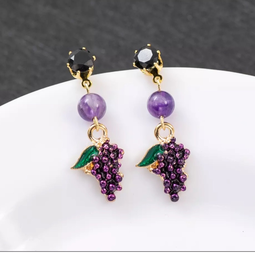 Gorgeous Rhinestone Pearl Purple Grape Earrings - Picture 1 of 6